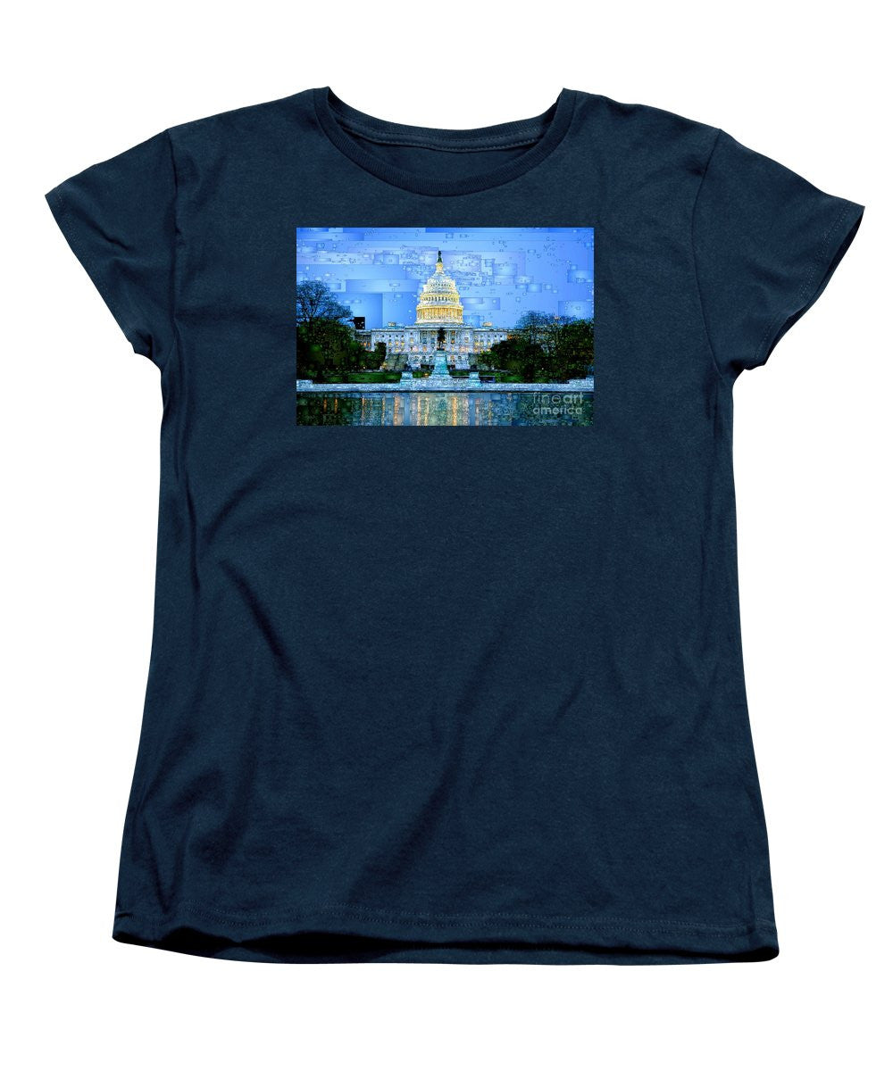 T-shirt pour femme (coupe standard) - Capitole à Washington DC