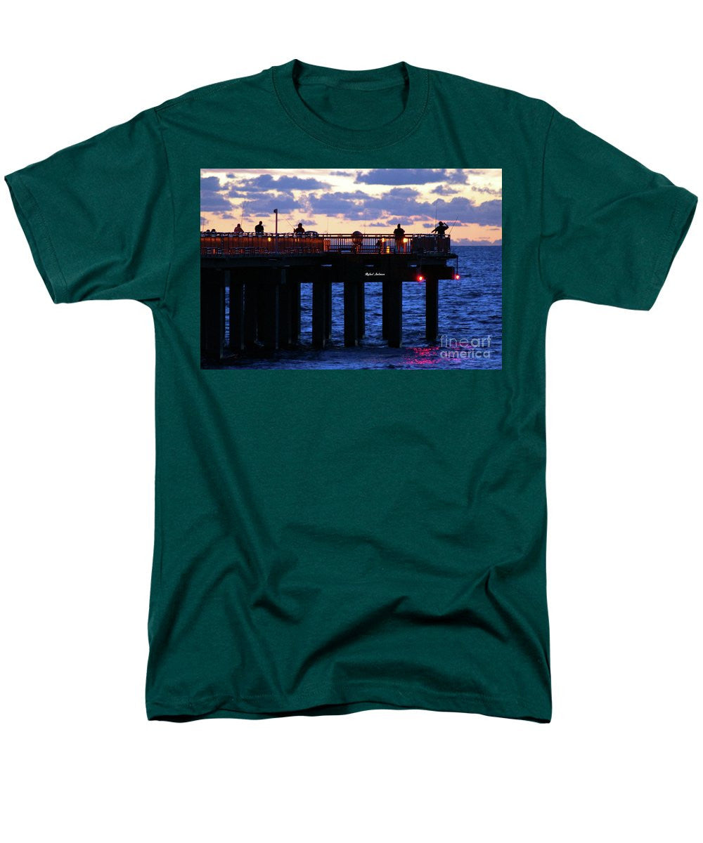 Men's T-Shirt  (Regular Fit) - Early Fishing