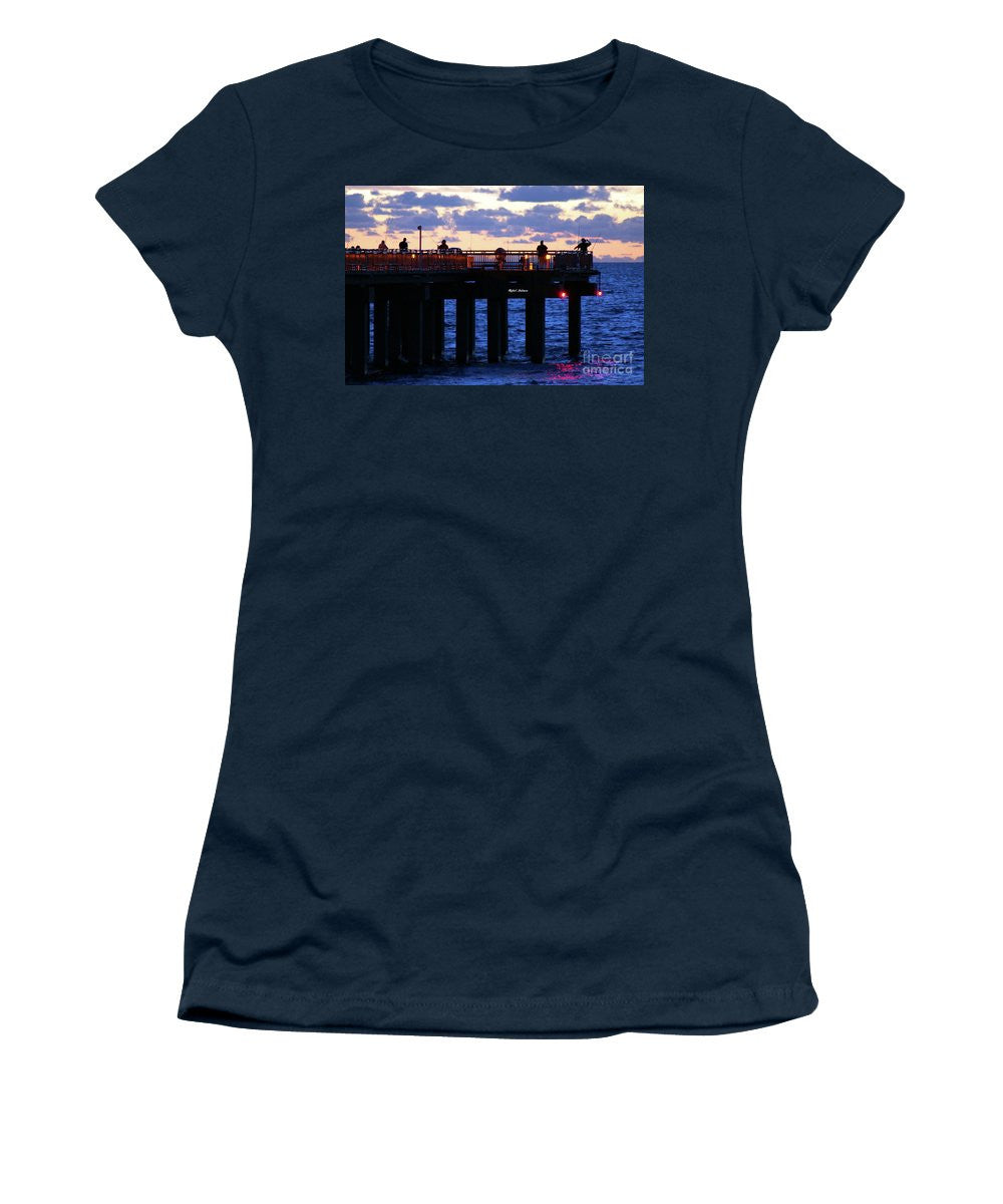 Women's T-Shirt (Junior Cut) - Early Fishing