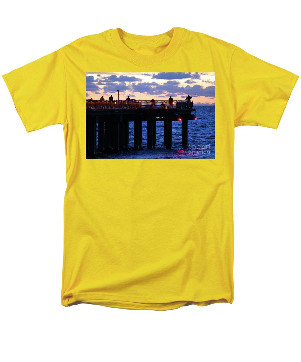 Men's T-Shirt  (Regular Fit) - Early Fishing