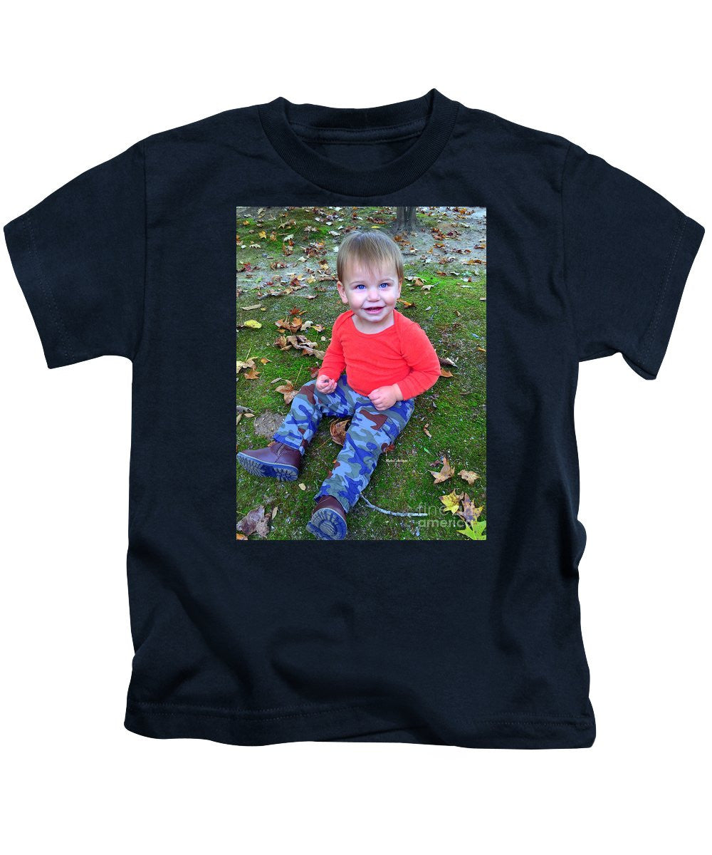 Kids T-Shirt - Enjoying The Fall