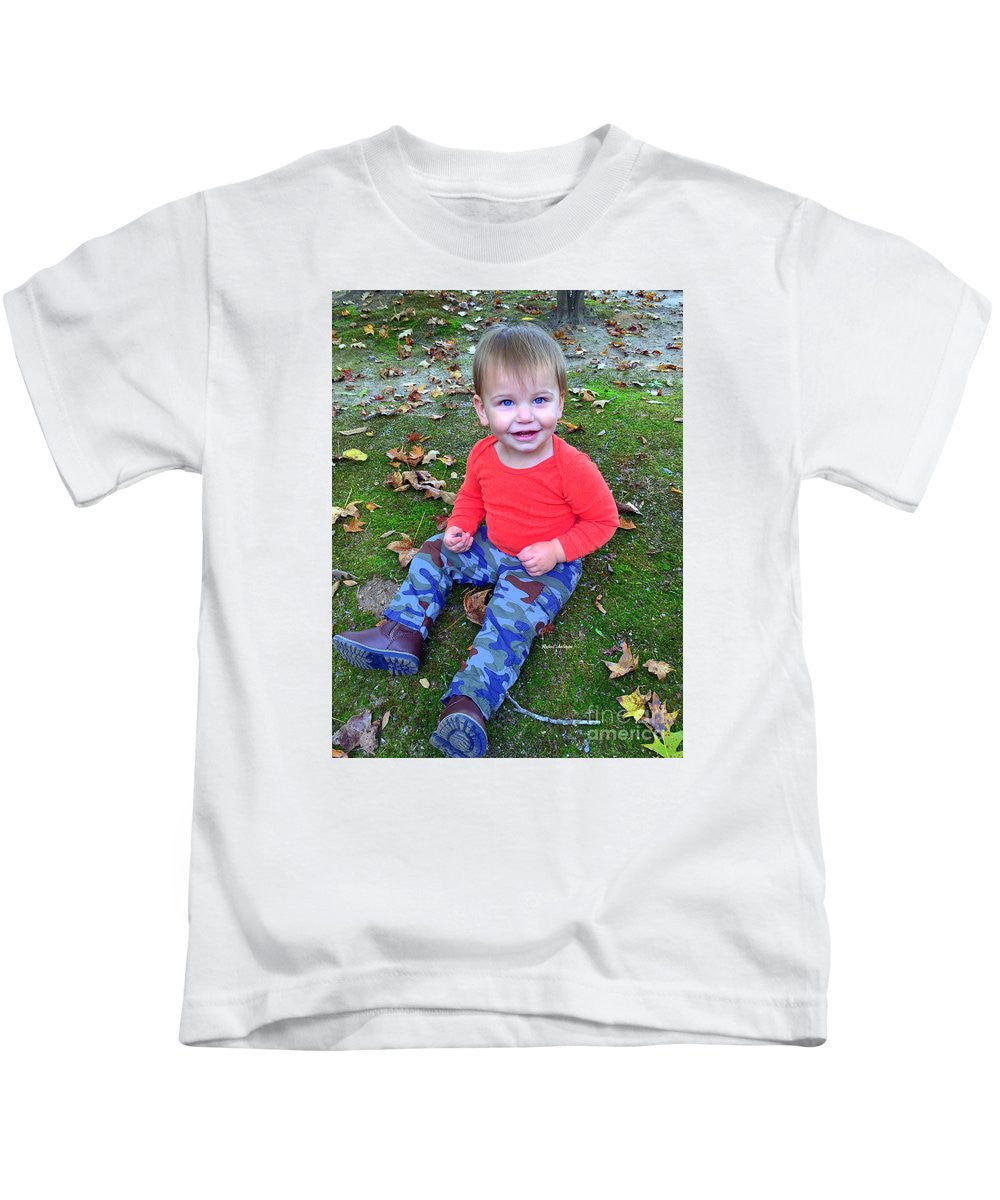 Kids T-Shirt - Enjoying The Fall