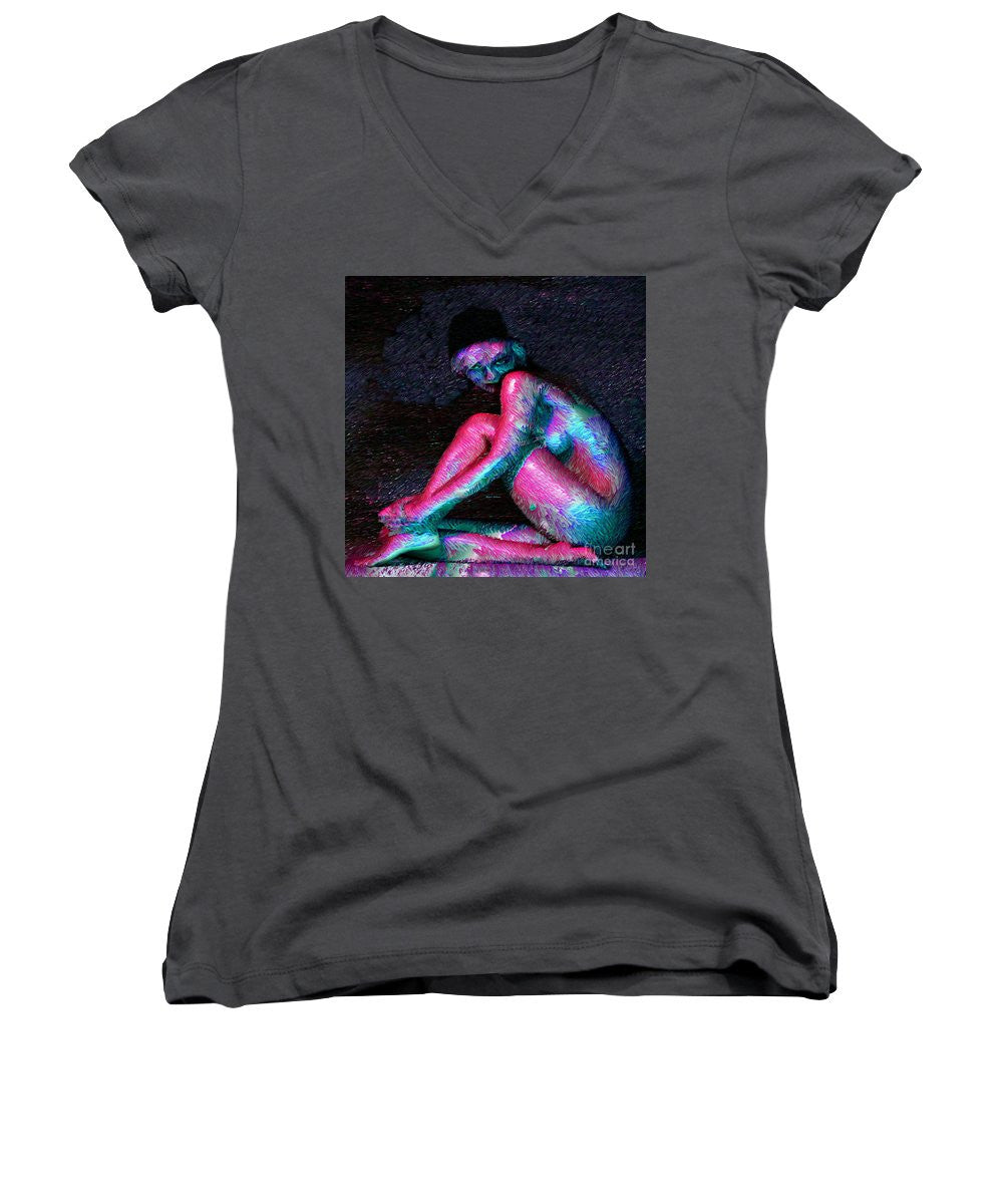 T-shirt col V pour femme (coupe junior) - Femme posant