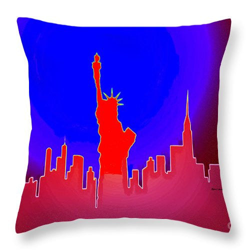 Throw Pillow - Statue Of Liberty Enlightening The World