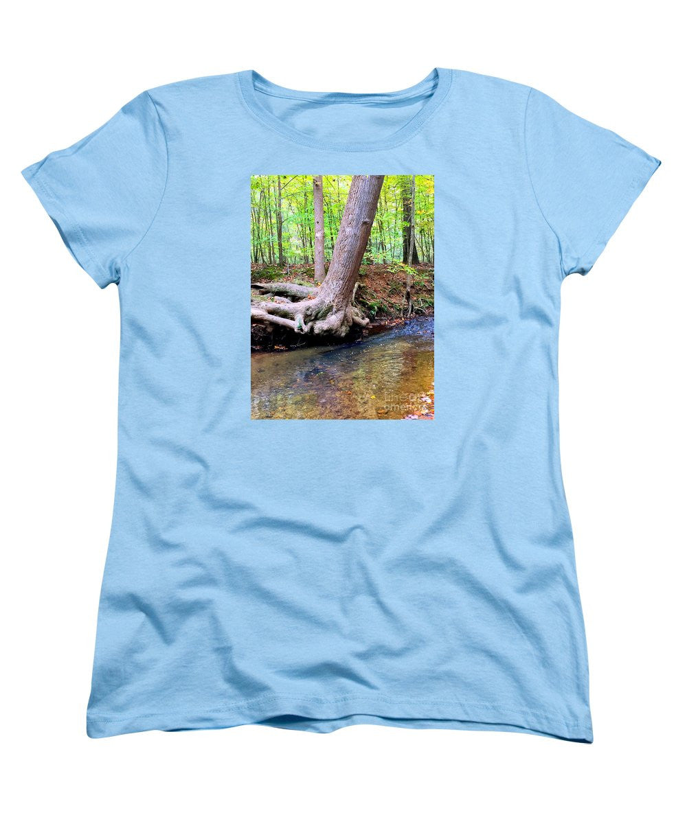 T-shirt pour femme (coupe standard) - Still Standing Tree