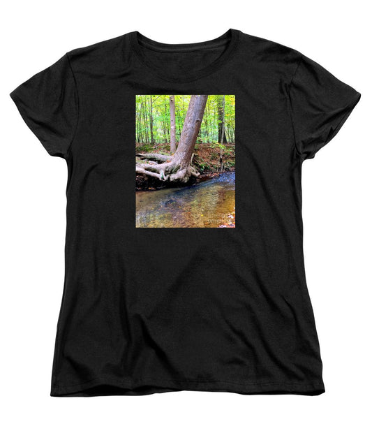 T-shirt pour femme (coupe standard) - Still Standing Tree