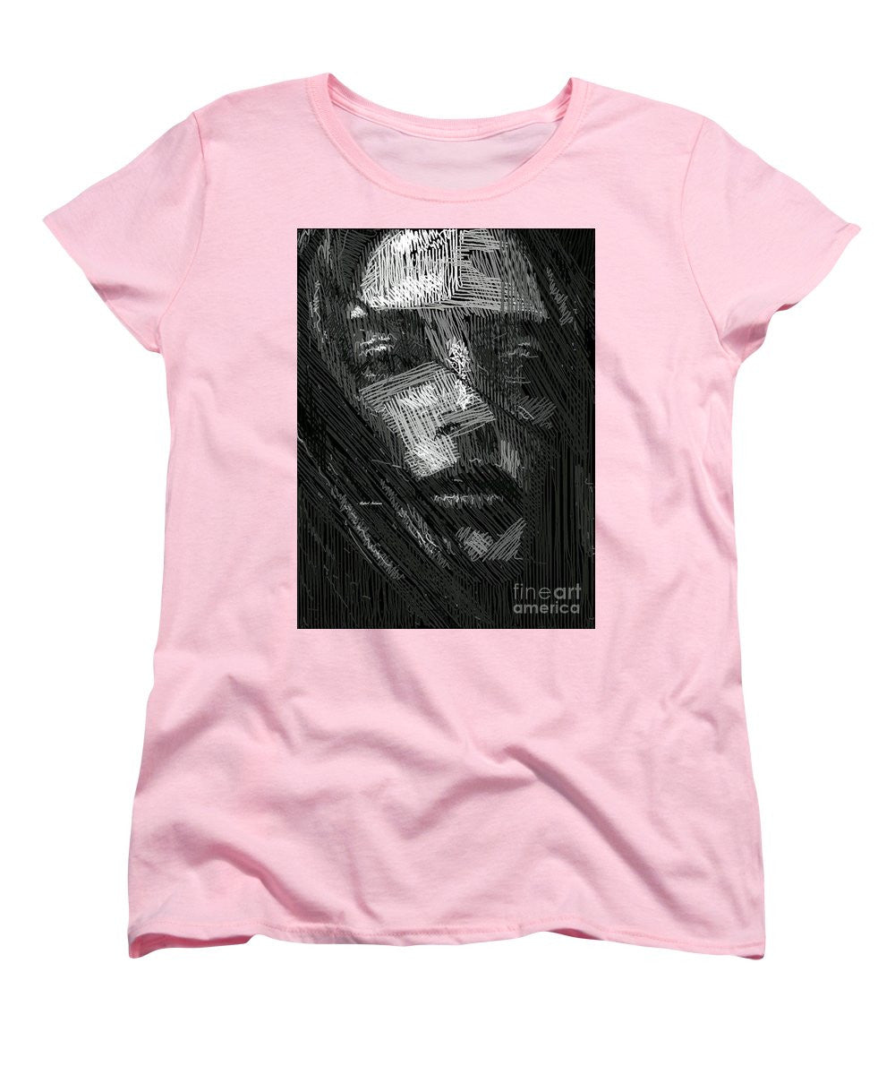 T-shirt femme (coupe standard) - Portrait en studio au crayon 38